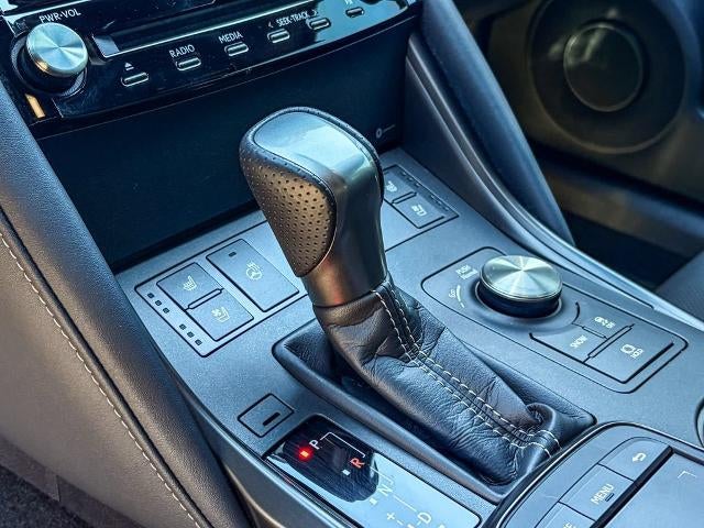 2025 Lexus IS 350 F SPORT