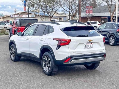 2025 Chevrolet Trax LT