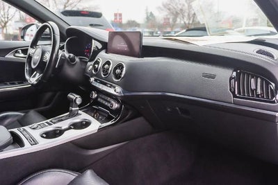 2022 Kia Stinger GT1