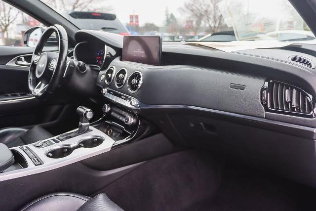 2022 Kia Stinger GT1