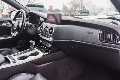 2022 Kia Stinger GT1