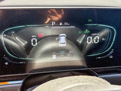 2023 Kia Niro Plug-In Hybrid SX Touring
