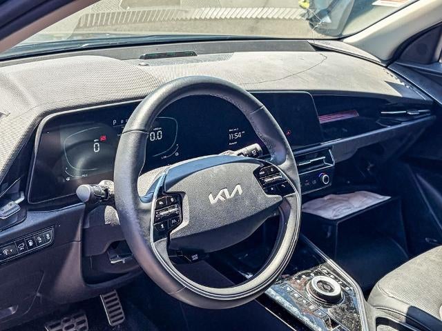 2023 Kia Niro Plug-In Hybrid SX Touring