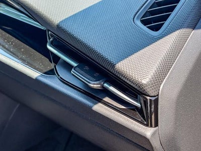 2023 Kia Niro Plug-In Hybrid SX Touring