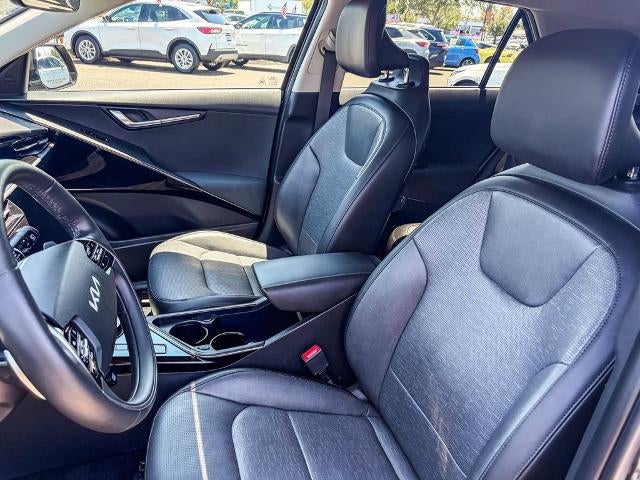 2023 Kia Niro Plug-In Hybrid SX Touring