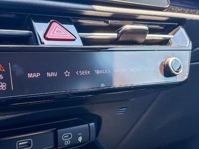 2023 Kia Niro Plug-In Hybrid SX Touring