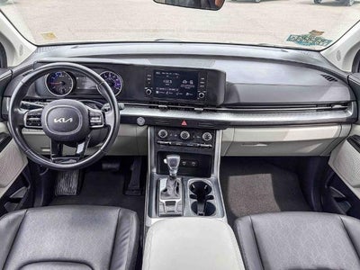 2024 Kia Carnival LX