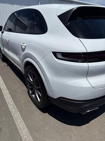 2024 Porsche Cayenne Base