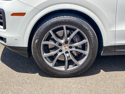 2024 Porsche Cayenne Base