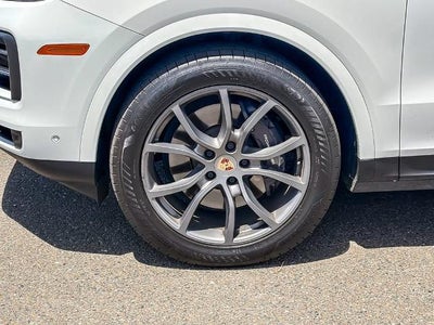 2024 Porsche Cayenne Base