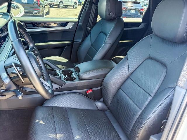 2024 Porsche Cayenne Base