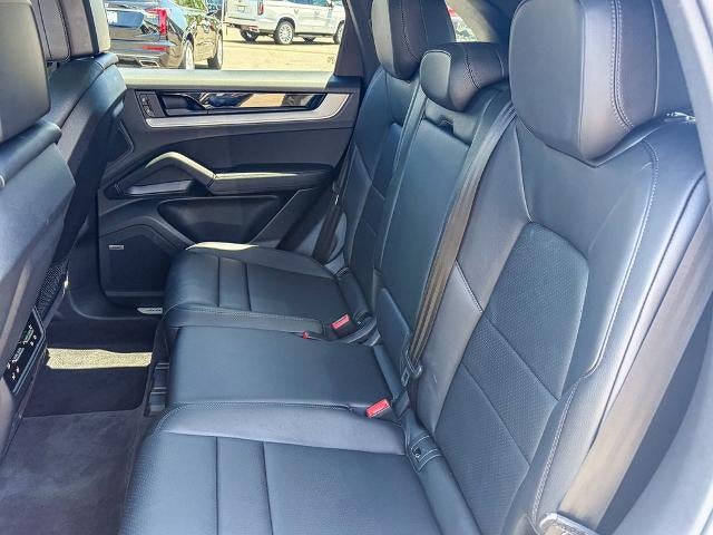 2024 Porsche Cayenne Base