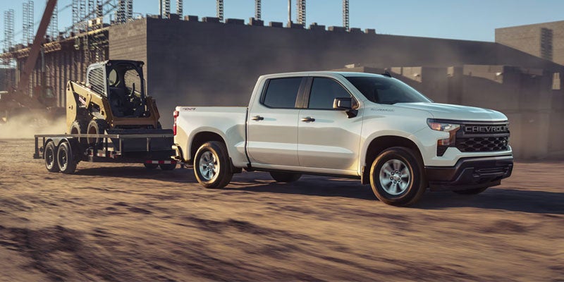 2026 Silverado 1500 performance features with powerful engines and towing.